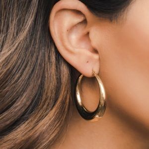 Smooth hoop circle earrings